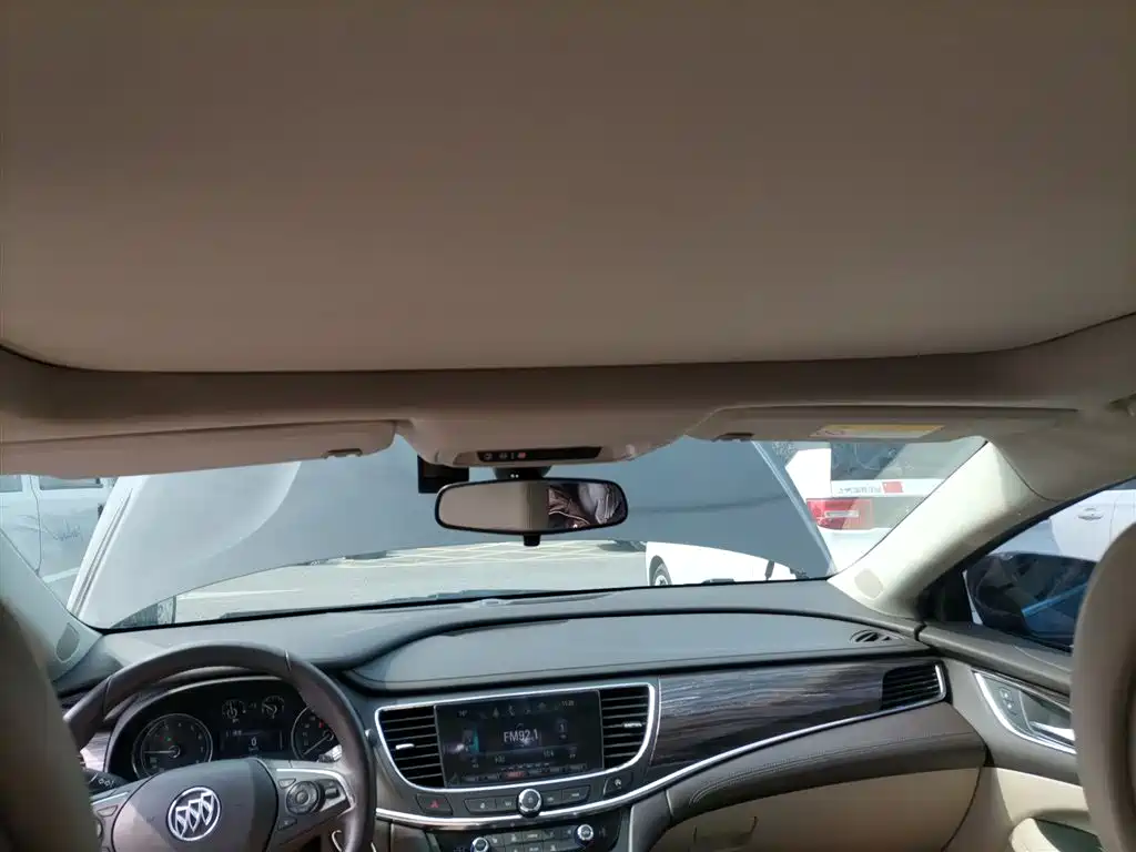 Buick LaCrosse 2016 Facelift 20T Leading фото 14