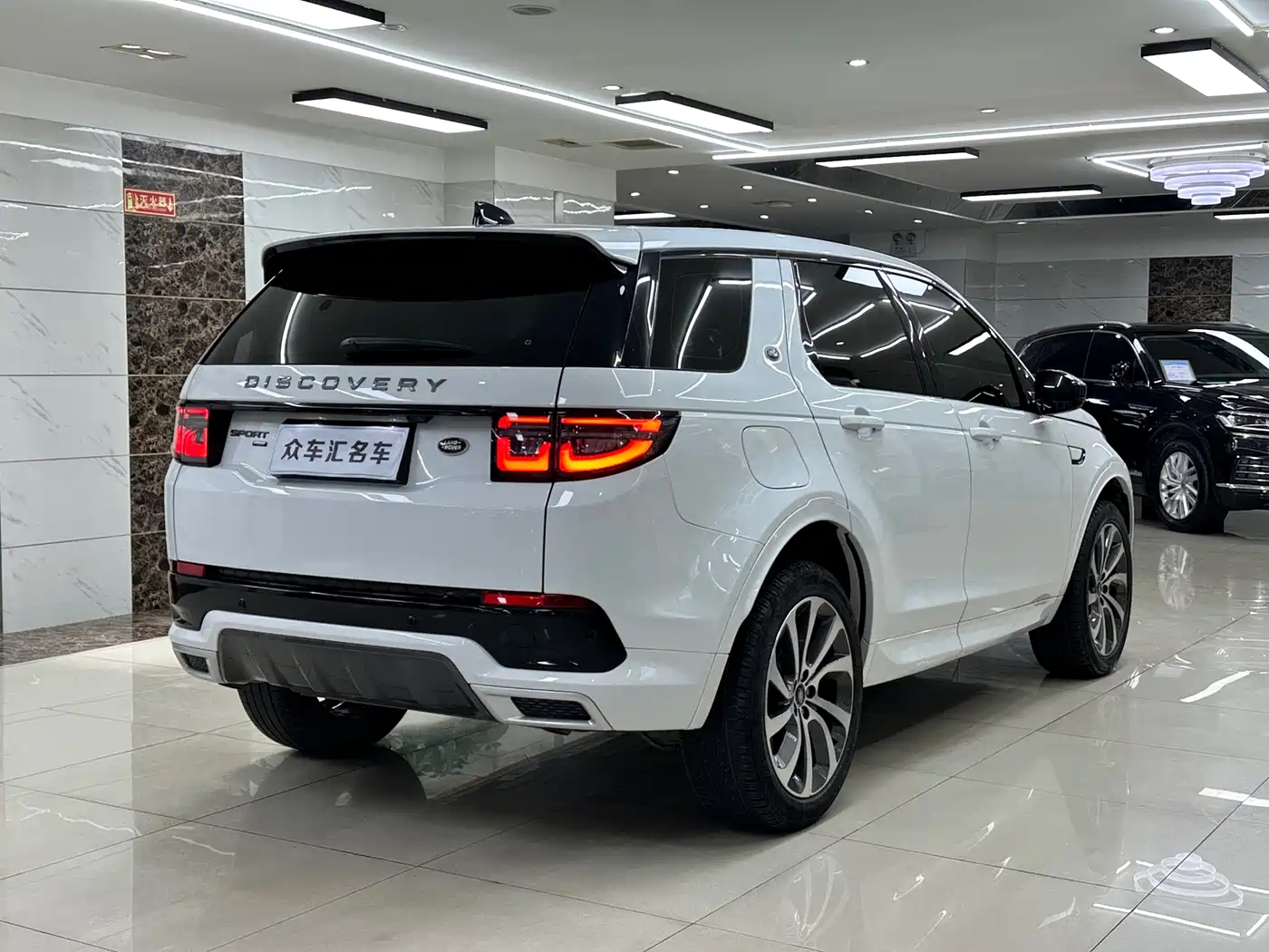 LAND ROVER DISCOVER SPORTS