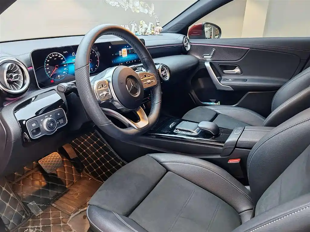 Mercedes-Benz A-Class 2020 Facelift A 200 L Sport Sedan Fashion фото 9