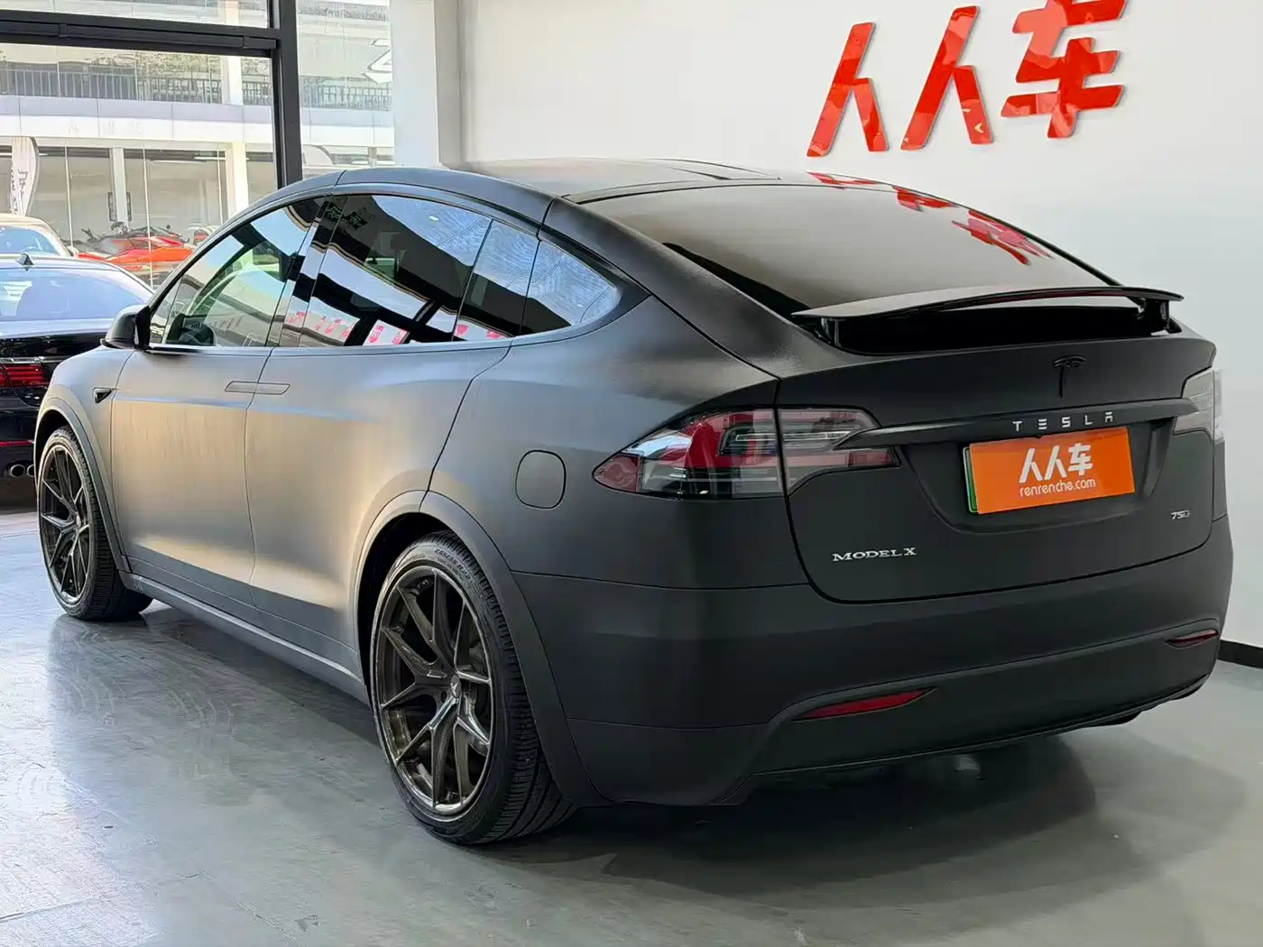 TESLA MODEL X
