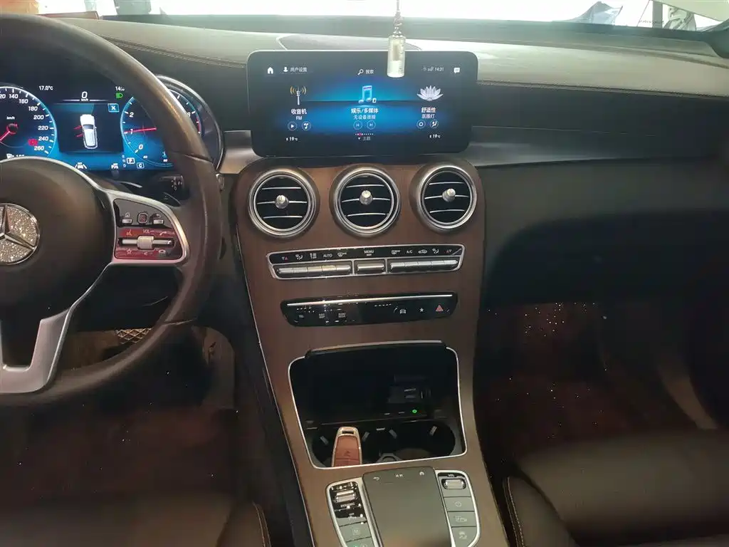 Mercedes-Benz GLC 2021 GLC 300 L 4MATIC Sporty фото 13
