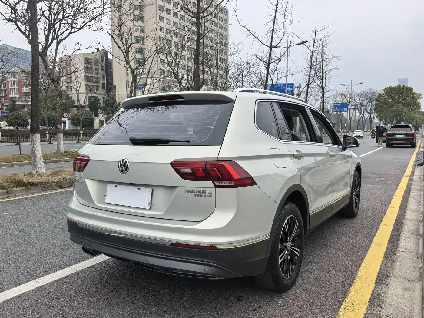 Volkswagen Tiguan L 2019 330TSI Automatic 2WD Panorama Comfort Edition China VI фото 21