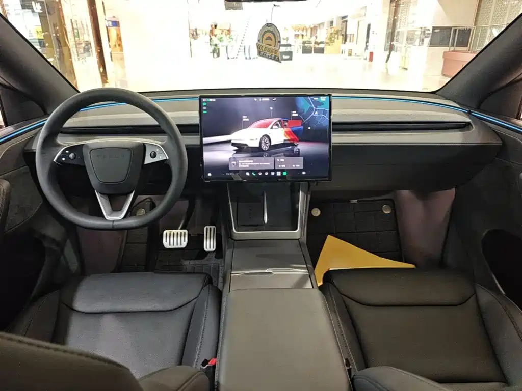 Фото 10 - Tesla Model Y L