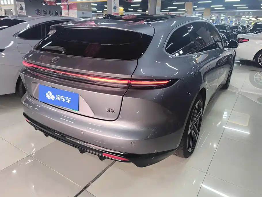 NIO ET5T 2026 2025 Champion Commemorative Edition 100kWh Touring