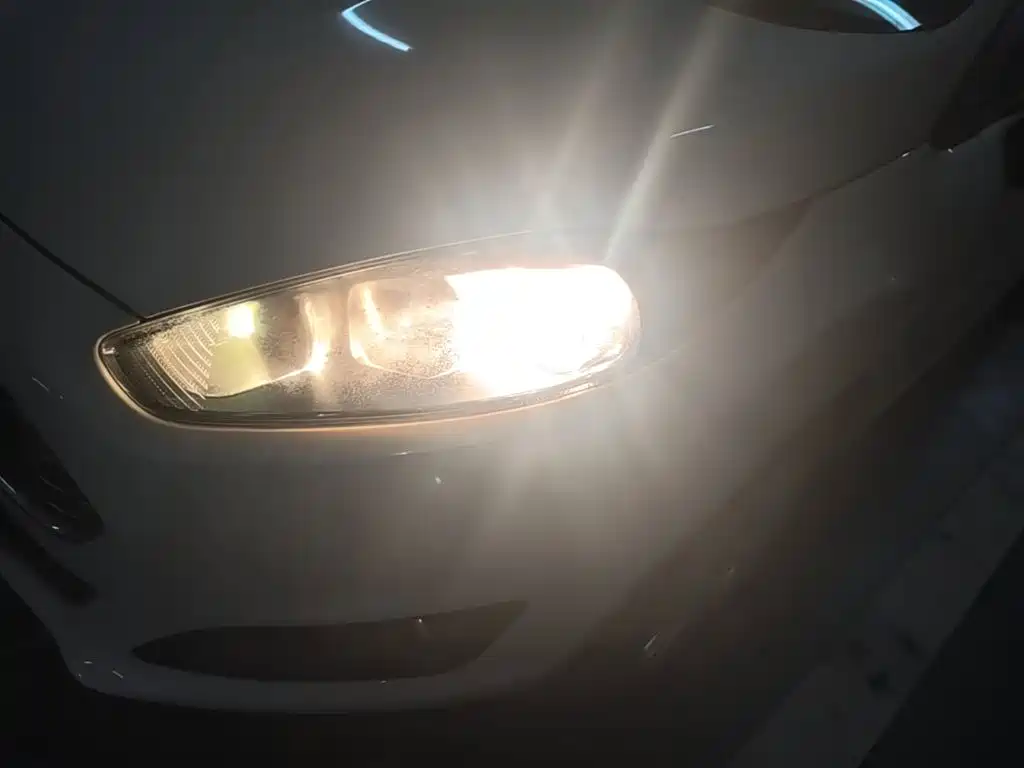 Ford Fiesta 2015 2013 Hatchback 1.5L Manual Fashion