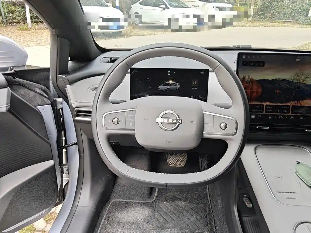 Photo 6 - Nissan N7