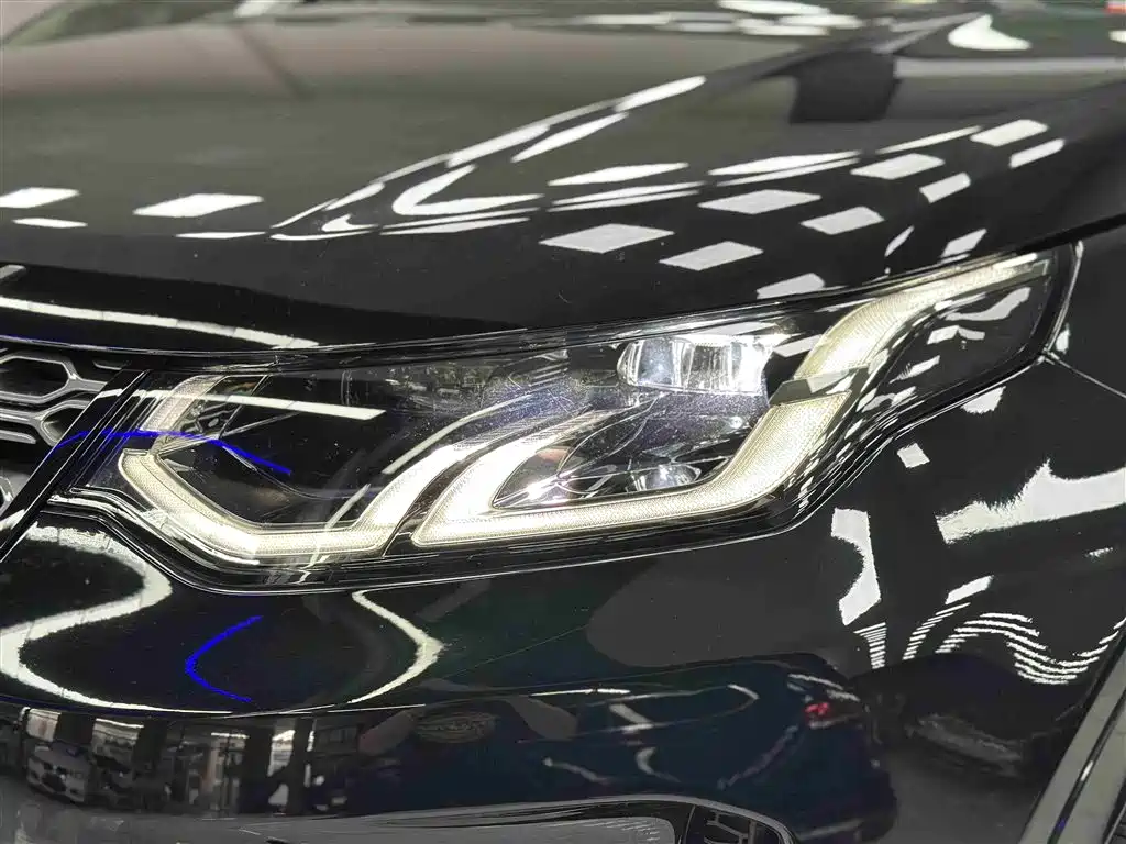 Land Rover Discovery Sport 2020 249PS R-Dynamic Performance фото 7