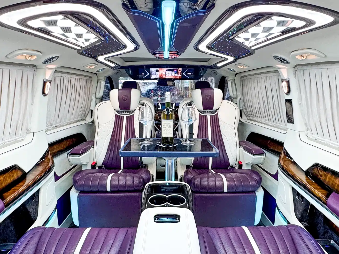 Mercedes-Benz V-Class 2021 V 260 L Long Wheelbase Luxury Edition фото 30