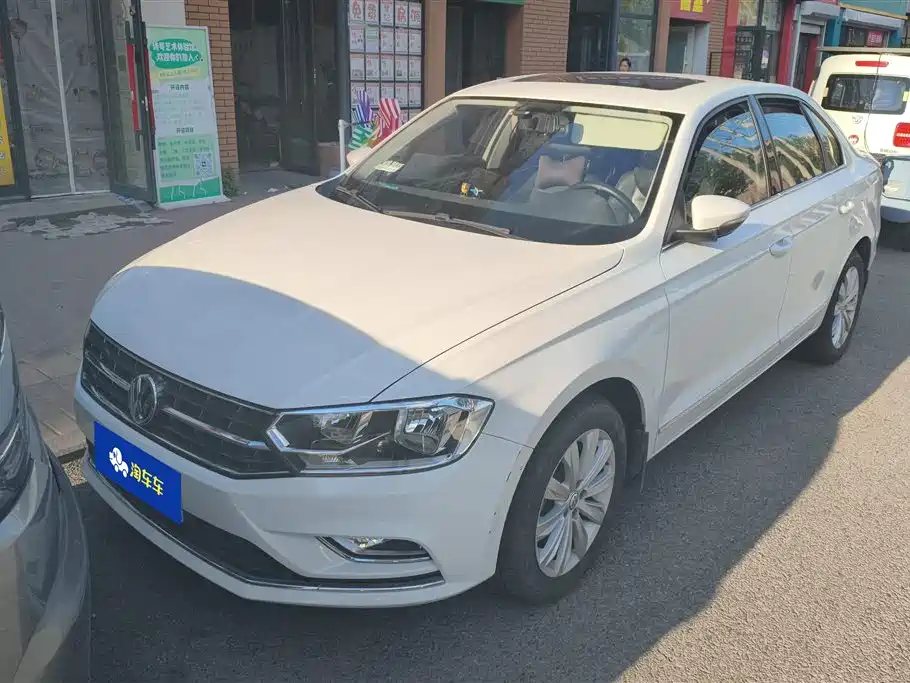 Volkswagen Bora 2016 1.6L Automatic Luxury