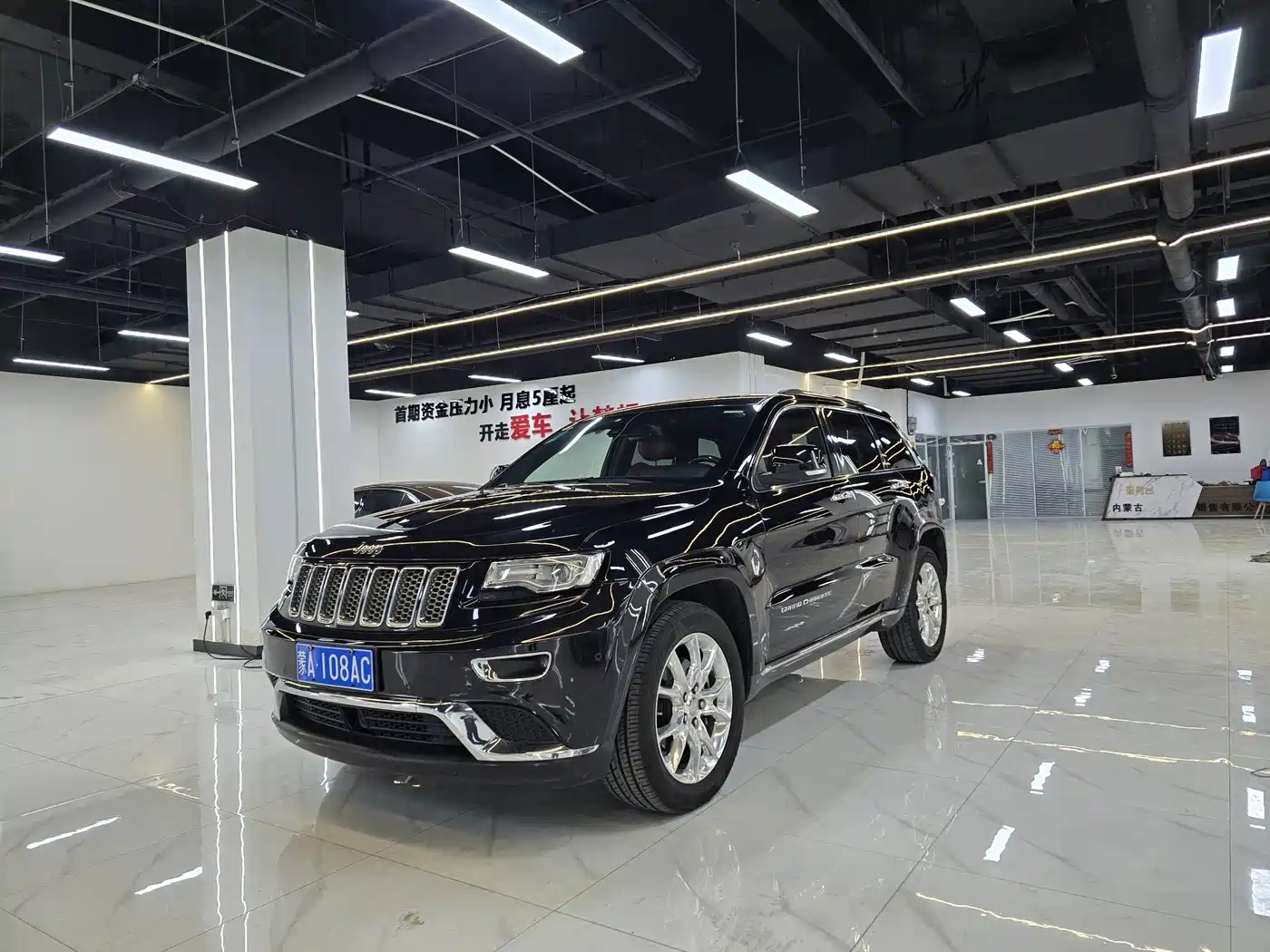 Фото 1 - Jeep Grand Cherokee (Import)