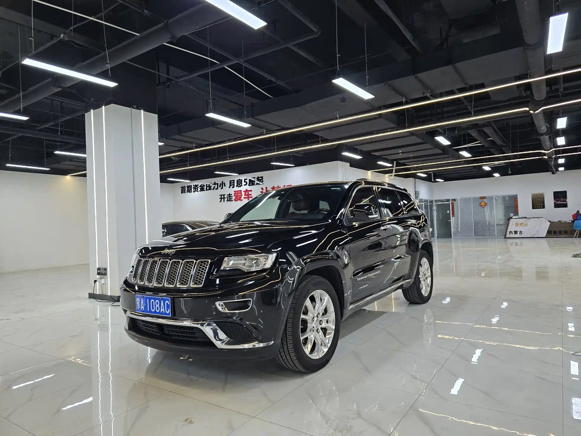 Фото 1 - Jeep Grand Cherokee (Import)