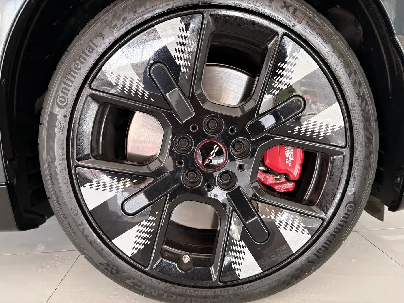 MINI Electric MINI JCW 2025 JOHN COOPER WORKS фото 10