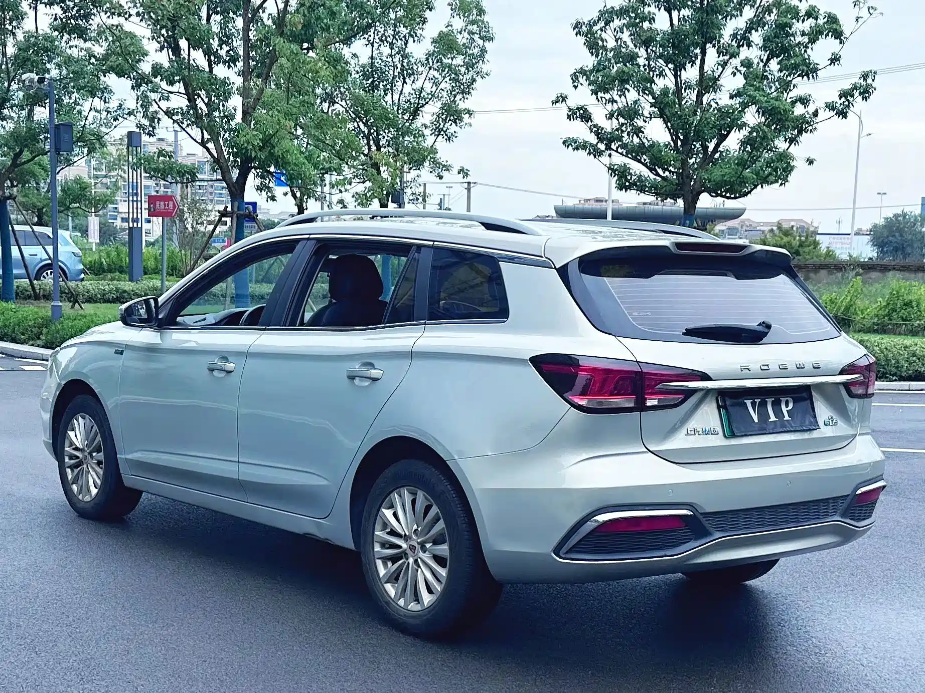 Фото 11 - Roewe Ei5