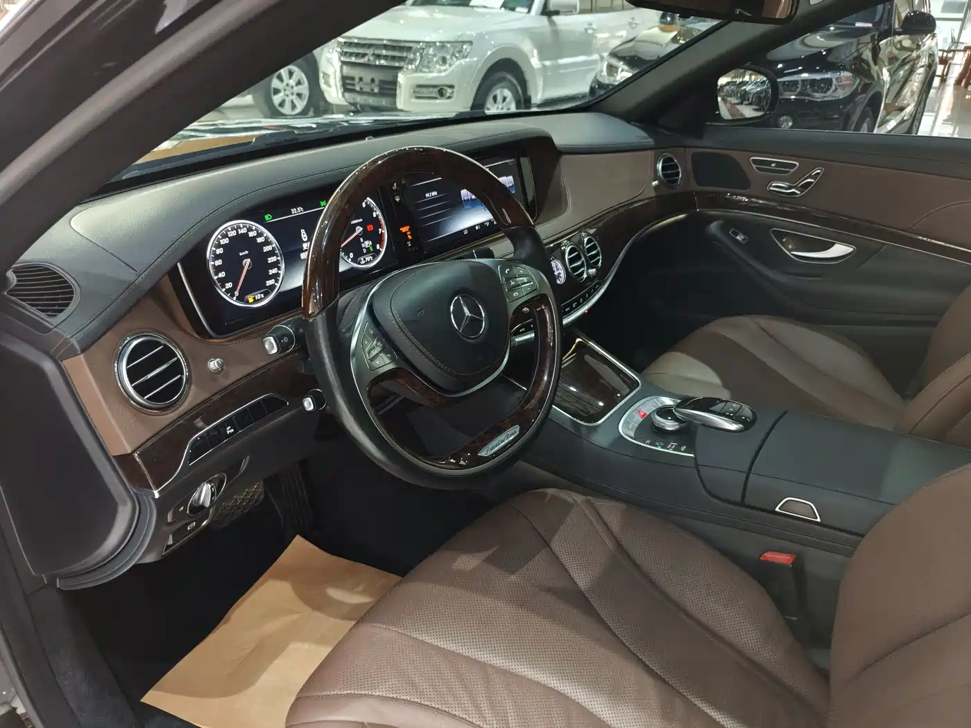 Mercedes-Benz S-Class 2014 S 320 L Business фото 4