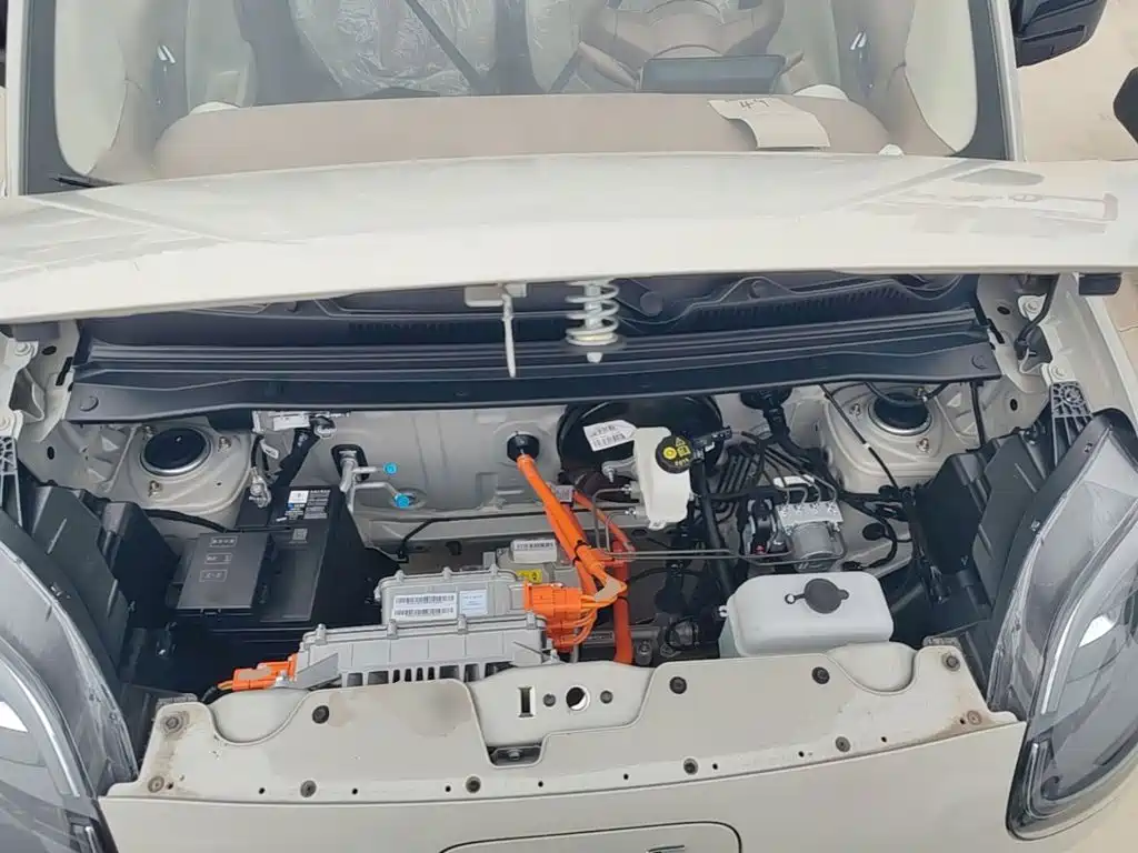 Wuling Motors Hongguang MINIEV 2026 2025 4-Door Advanced