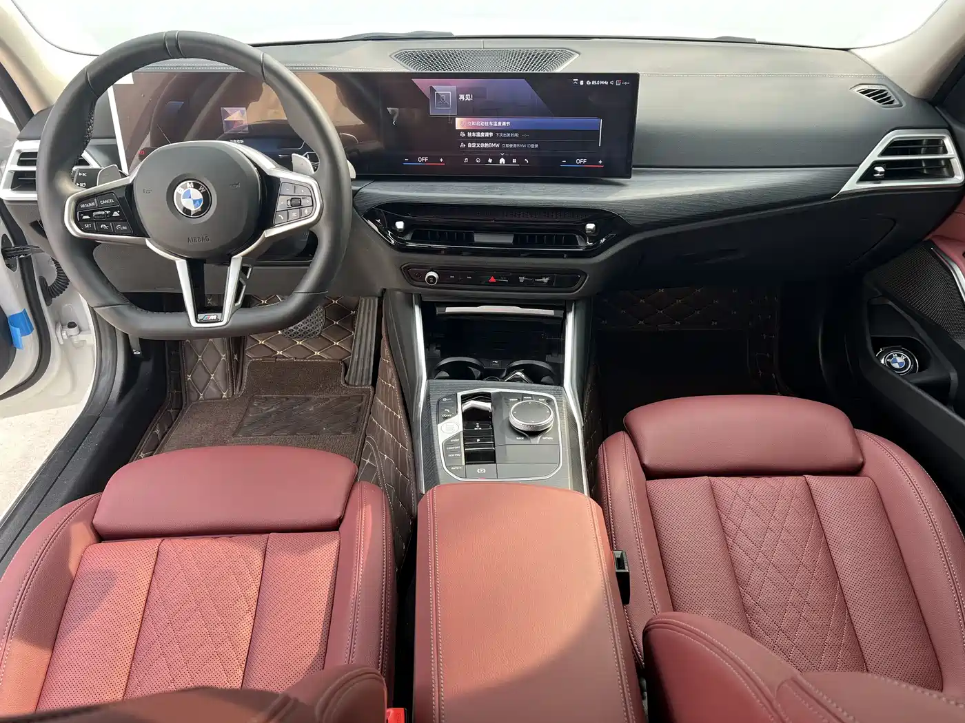 BMW 3 Series 2025 325Li M Sport Package фото 8