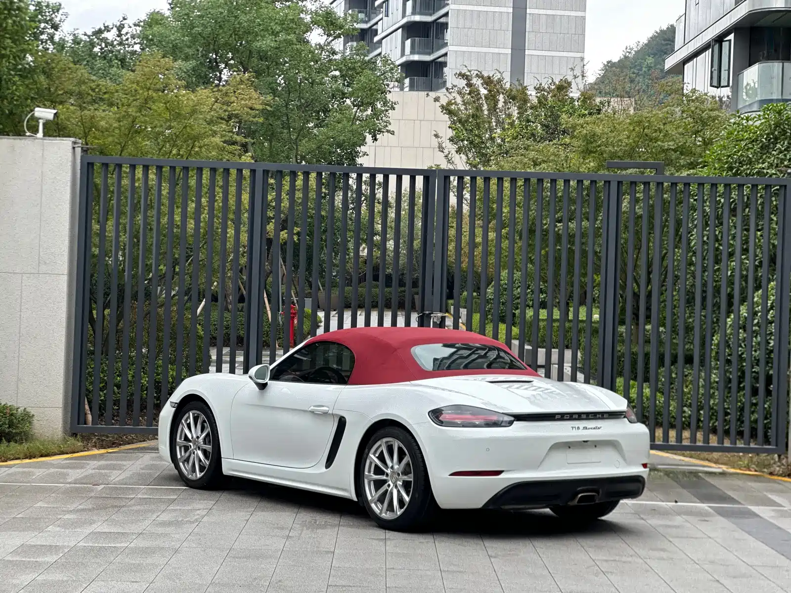Photo 6 - Porsche 718
