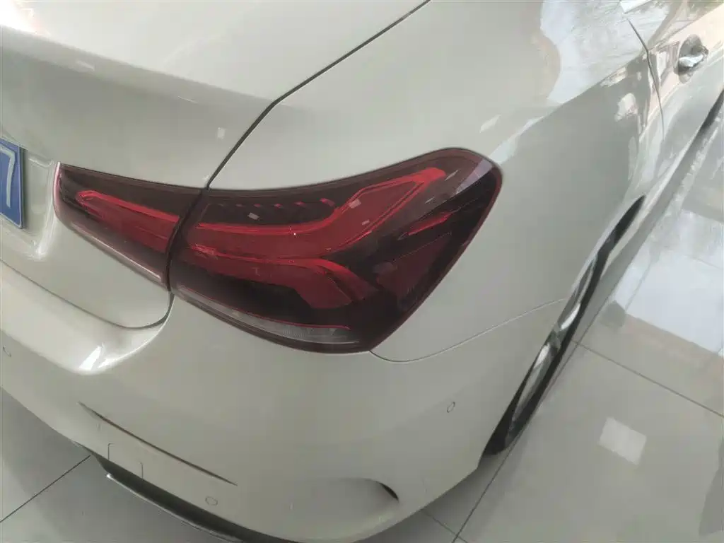 Mercedes-Benz A-Class 2020 A 200 L Sport Sedan фото 8