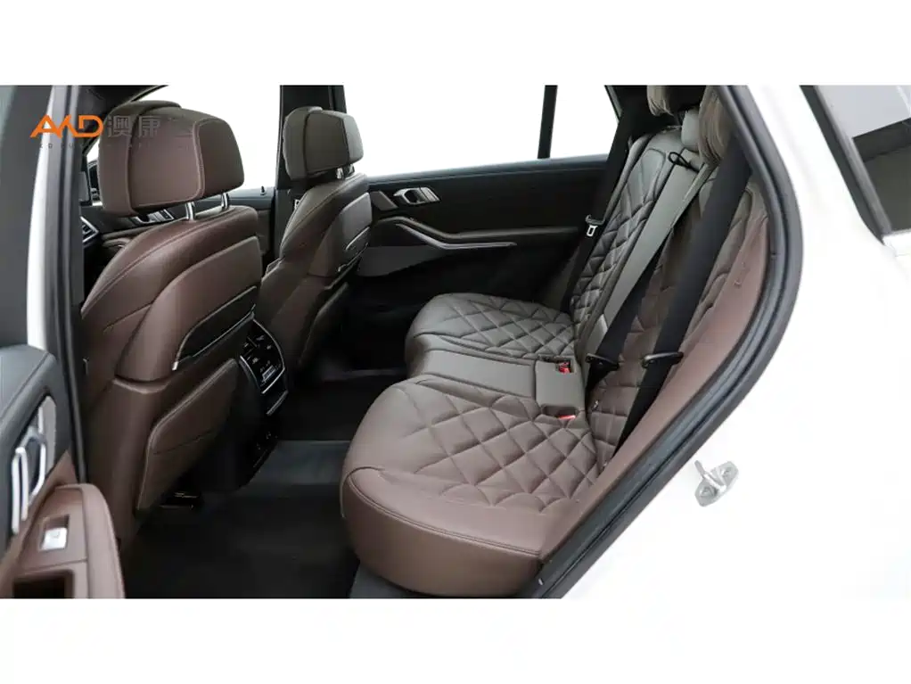 BMW X5 2022 Model xDrive 40Li M Sport Package фото 7