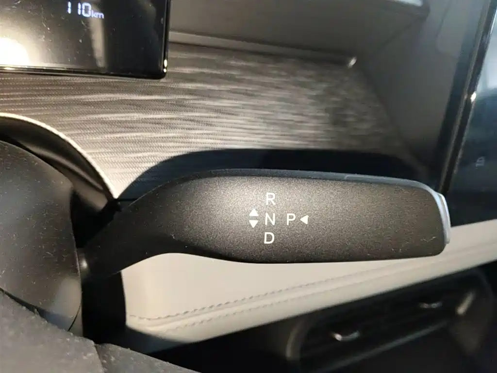 BYD Hai Bao 05 DM-i 2026 DM-i 128KM Luxury фото 14