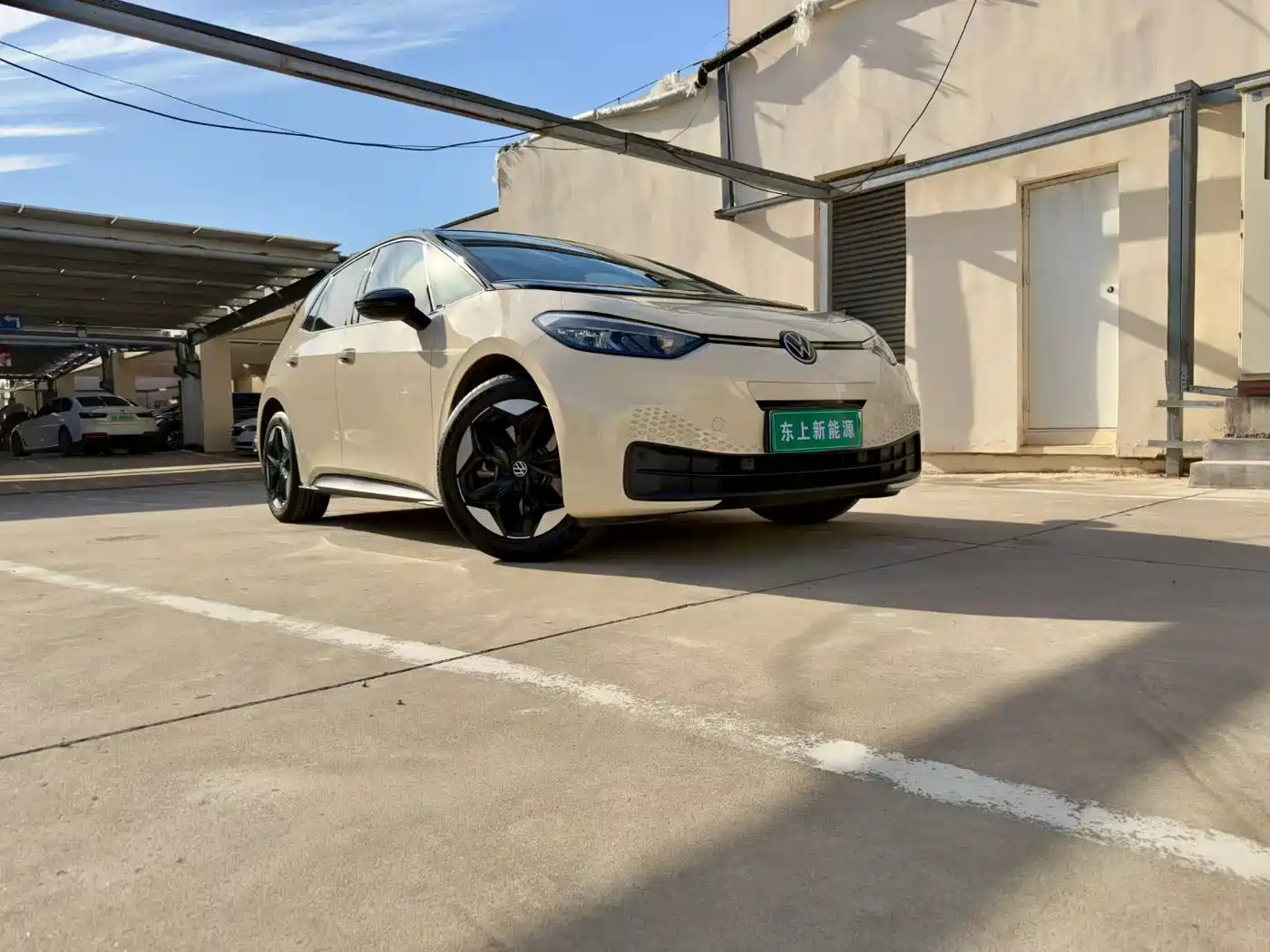 Volkswagen ID.3 2025 Facelift Smart Outstanding Edition фото 3