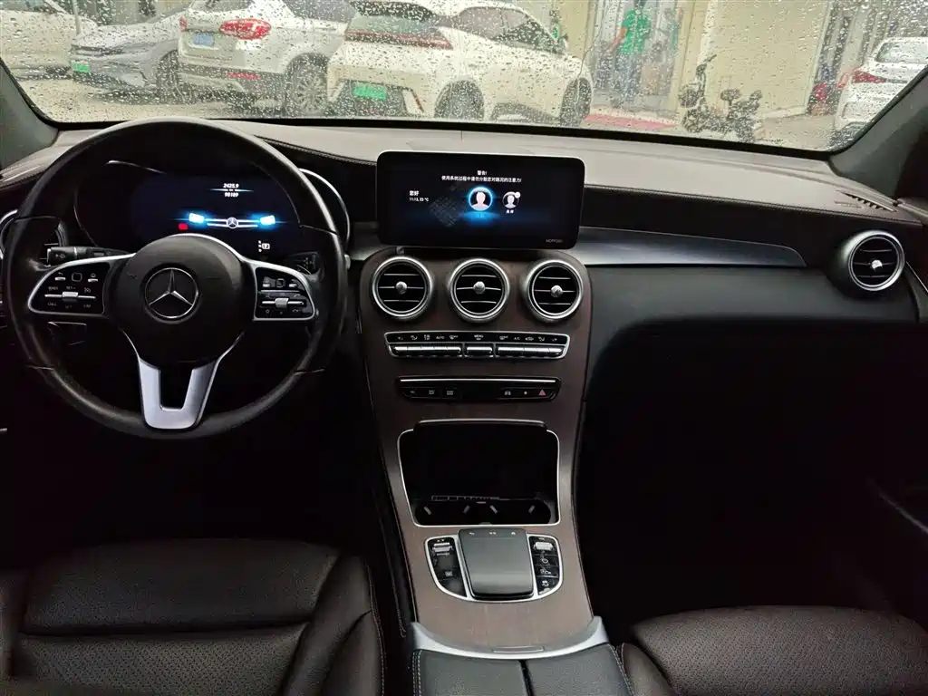 Mercedes-Benz GLC 2021 GLC 300 L 4MATIC Sporty фото 5