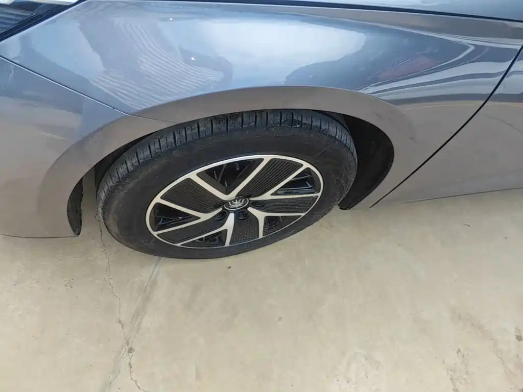BYD Qin L 2024 2024 DM-i 120KM Leading