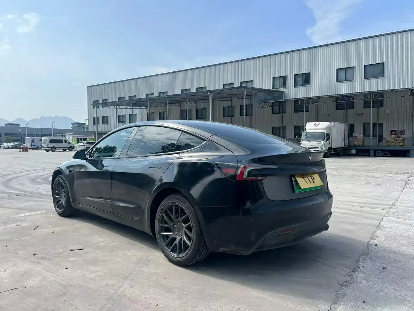 Tesla Model 3 2024 High-Performance All-Wheel Drive Edition фото 7