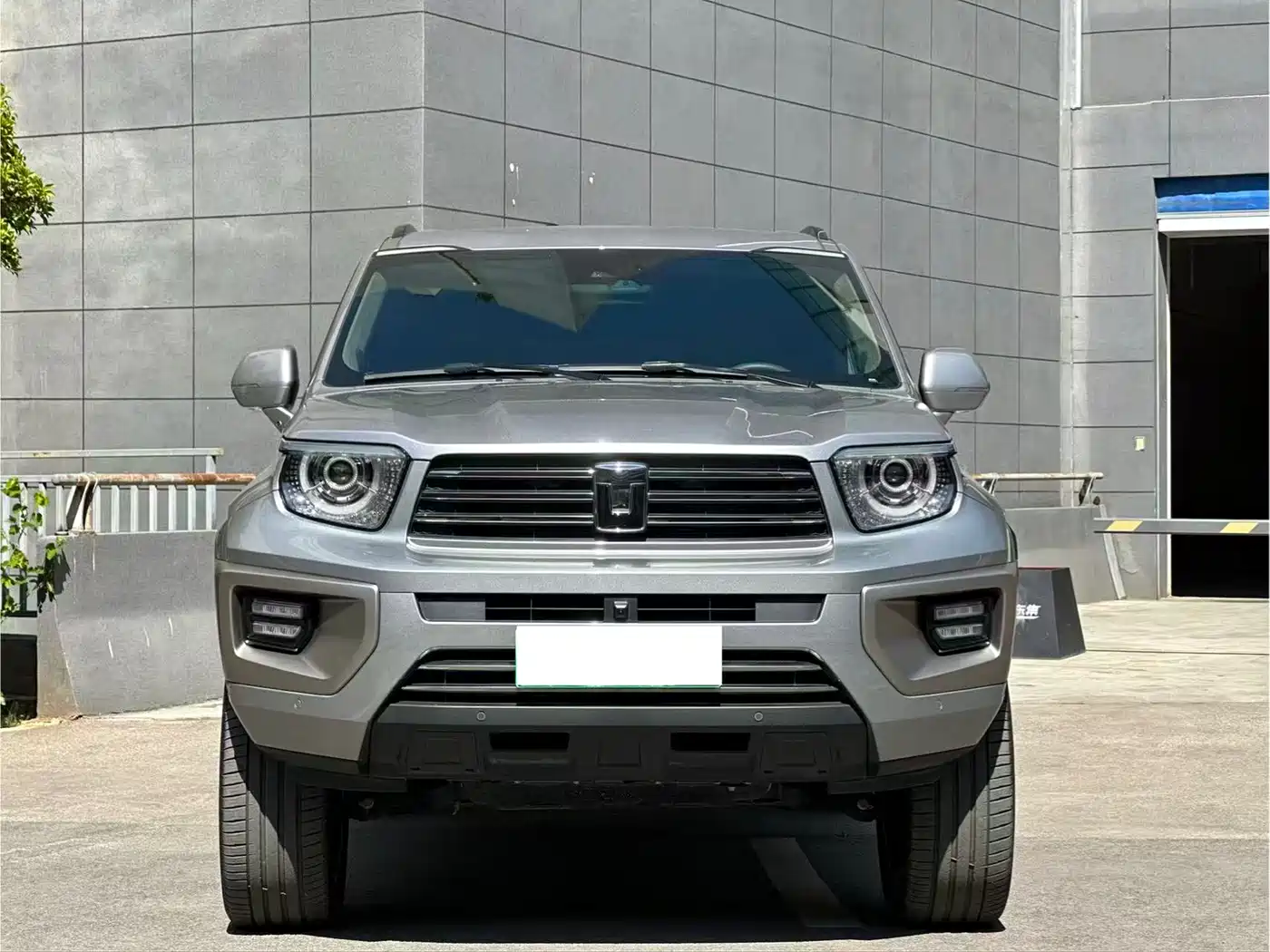 TANK TANK 700 NEW ENERGY