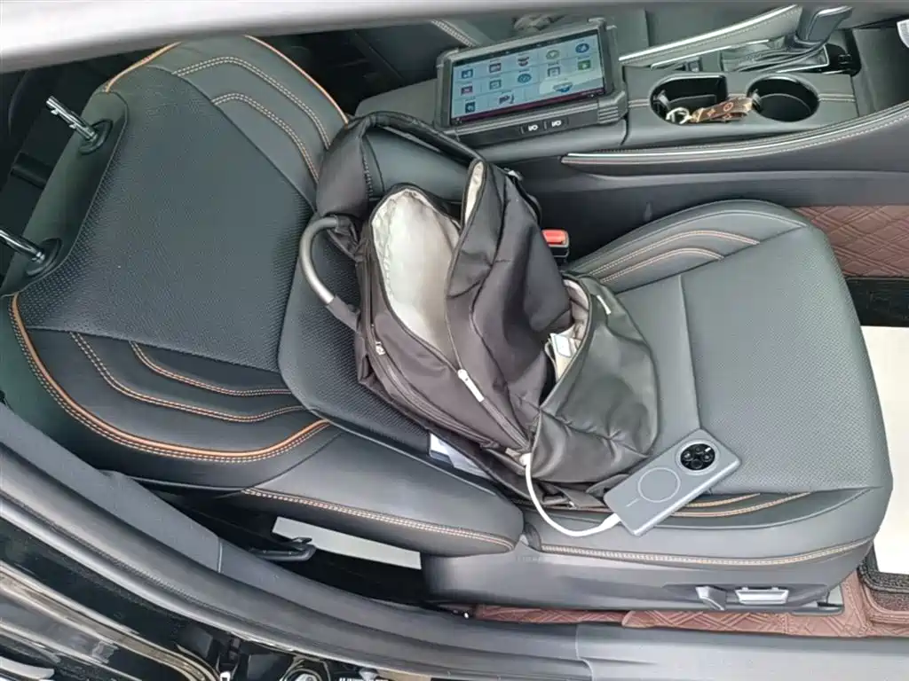 Toyota Avalon 2024 Hybrid 2.0L Luxury Edition фото 25