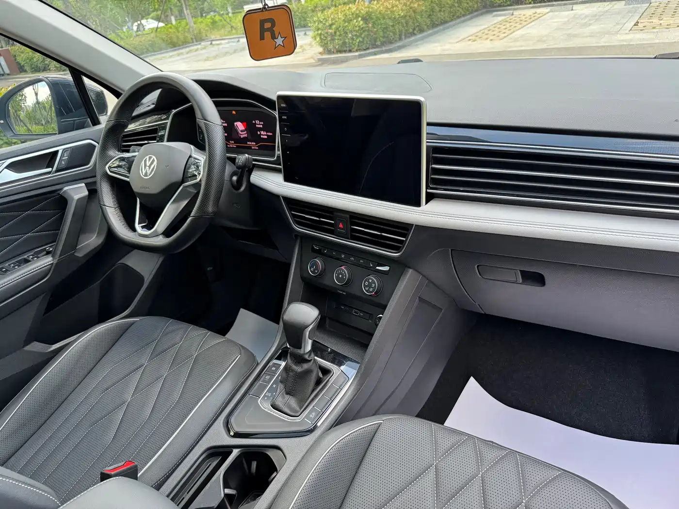 Volkswagen Tiguan L 2023 280TSI 2WD Trend Limited Edition фото 22