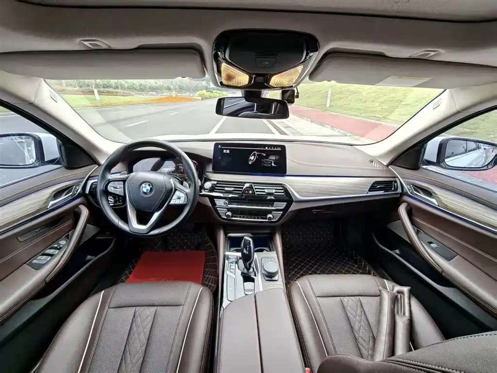 BMW 5-SERIES
