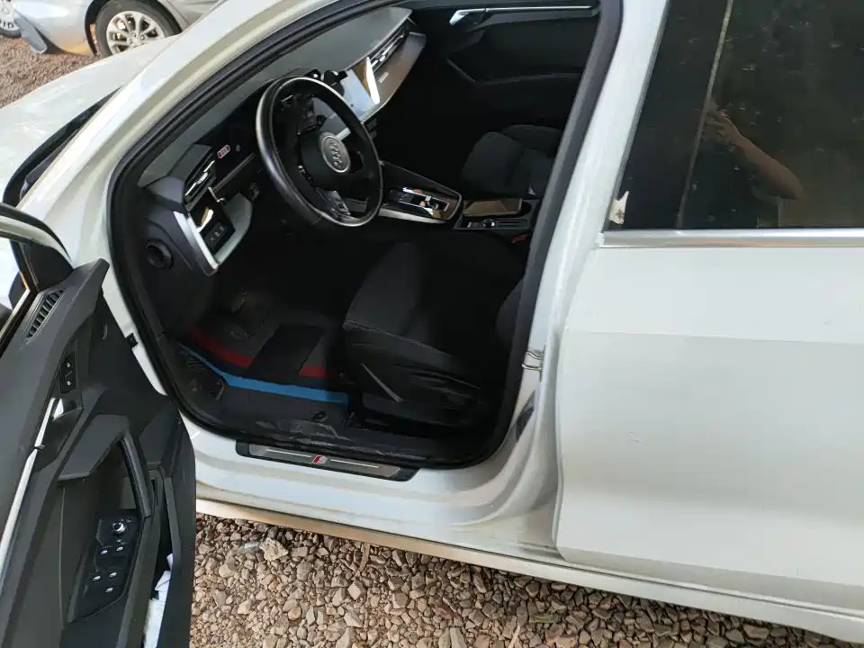 Photo 5 - Audi A3