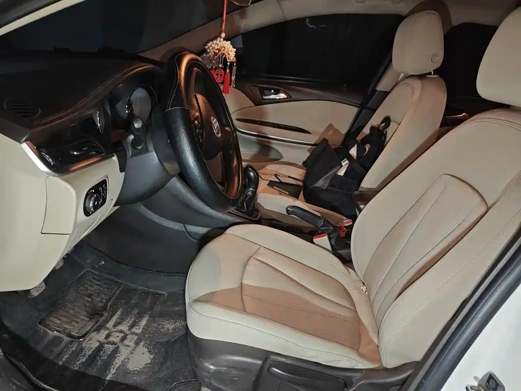 Buick Verano 2015 Sedan 15S Manual Progressive фото 16