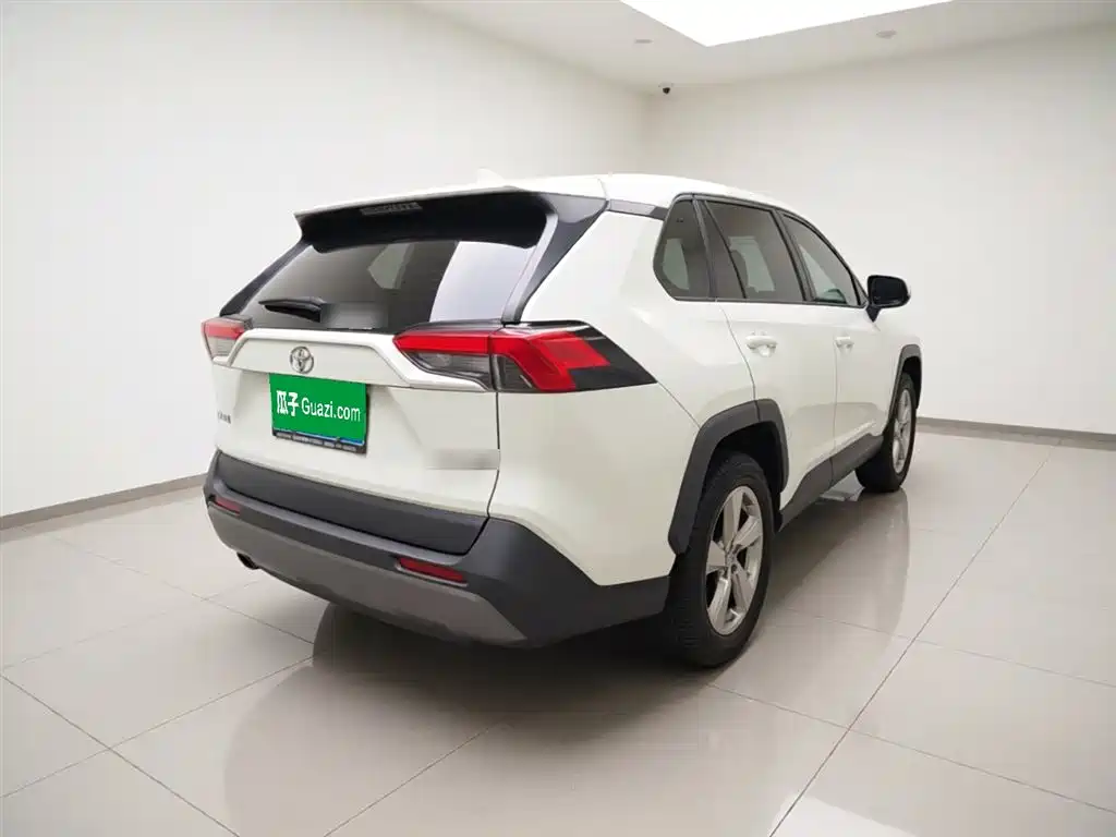 Toyota RAV4 Rongfang 2020 2.0L CVT AWD Trend Edition фото 4