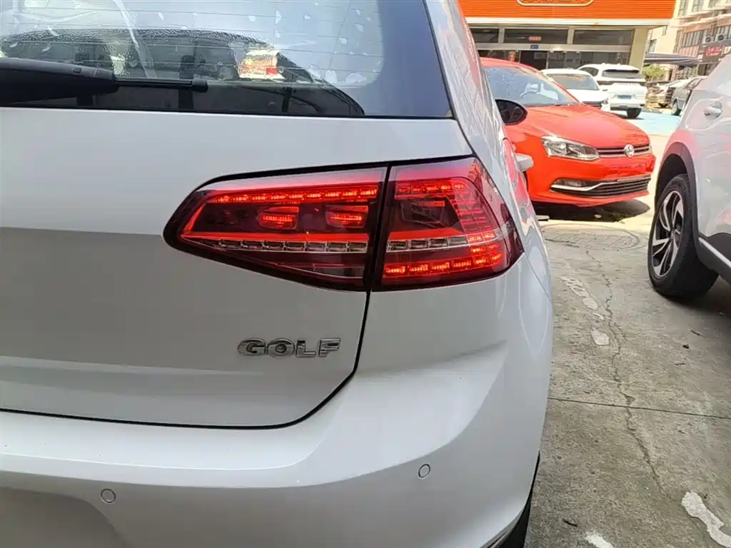 Volkswagen Golf 2015 1.6L Manual Fashion фото 8