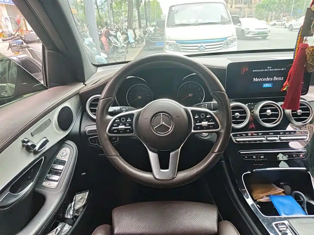 Mercedes-Benz GLC 2020 GLC 260 L 4MATIC Dynamic фото 6