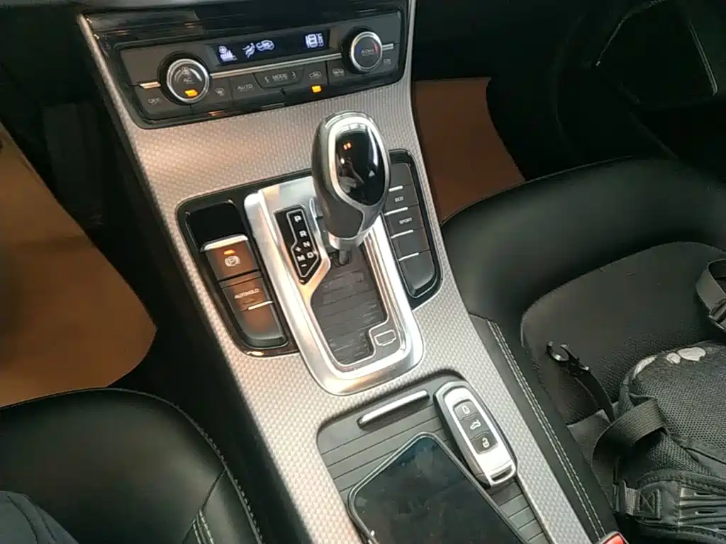 Geely Emgrand GS 2016 2016 Elegance Edition 1.3T Automatic Premium