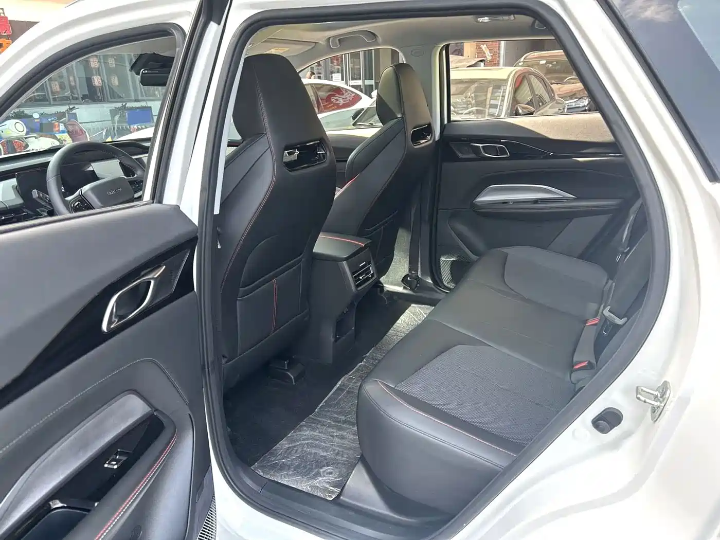 Changan Oshan Z6 2022 2022 Blue Whale 1.5T DCT Intelligent Premium
