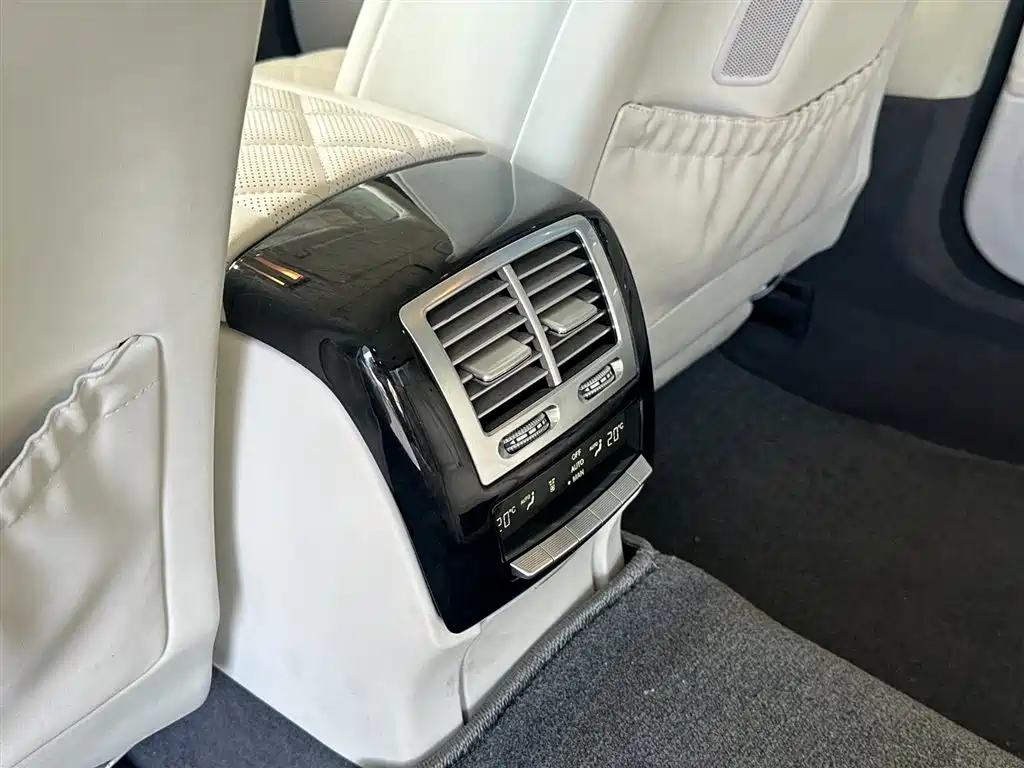 Mercedes-Benz S-Class 2011 S 350 L CGI фото 20