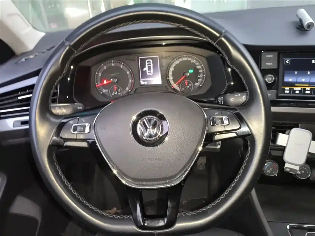 Volkswagen Bora 2020 1.5L Automatic Comfort фото 6