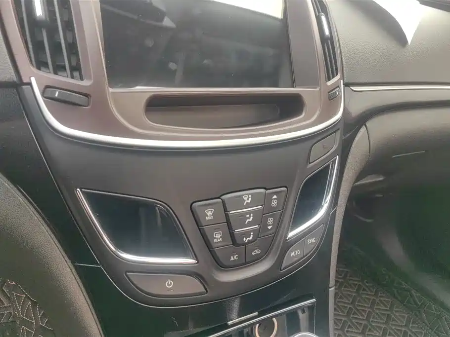 Buick Regal 2015 1.6T Leading Tech Edition фото 13