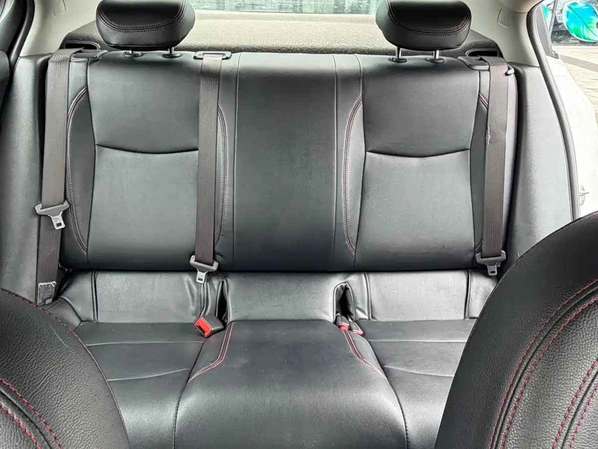 Chevrolet Cruze 2017 1.5L Automatic Pioneer Sunroof фото 14