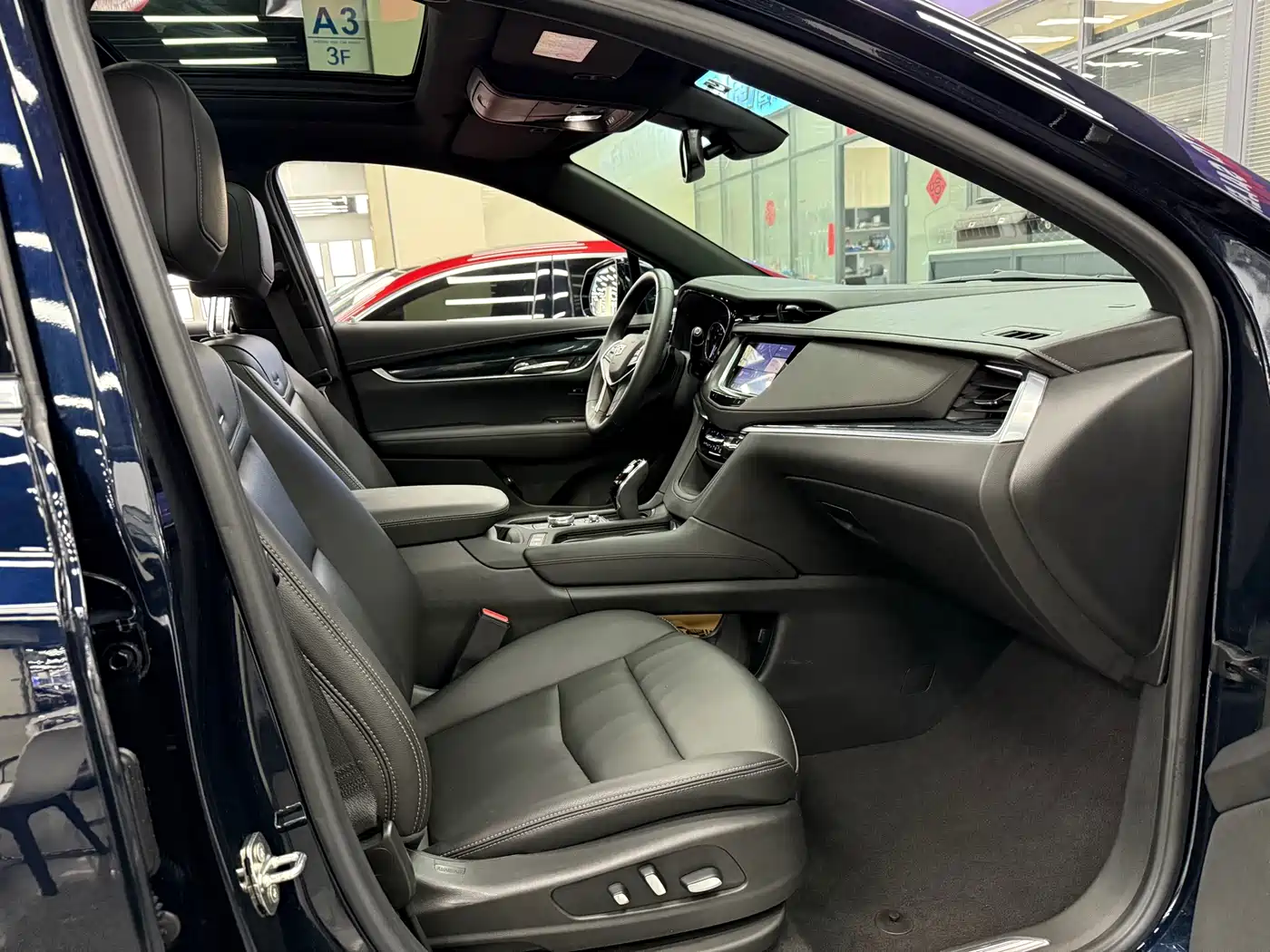 CADILLAC XT5