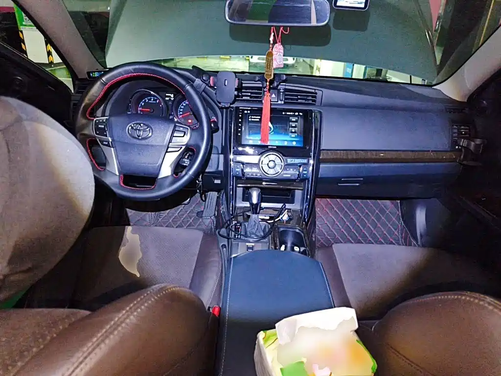 Toyota Reiz 2013 2.5V Premium Edition фото 10
