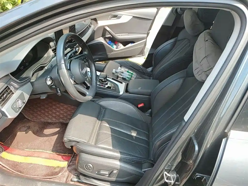 Audi A4L 2021 40 TFSI Premium Life Edition фото 16