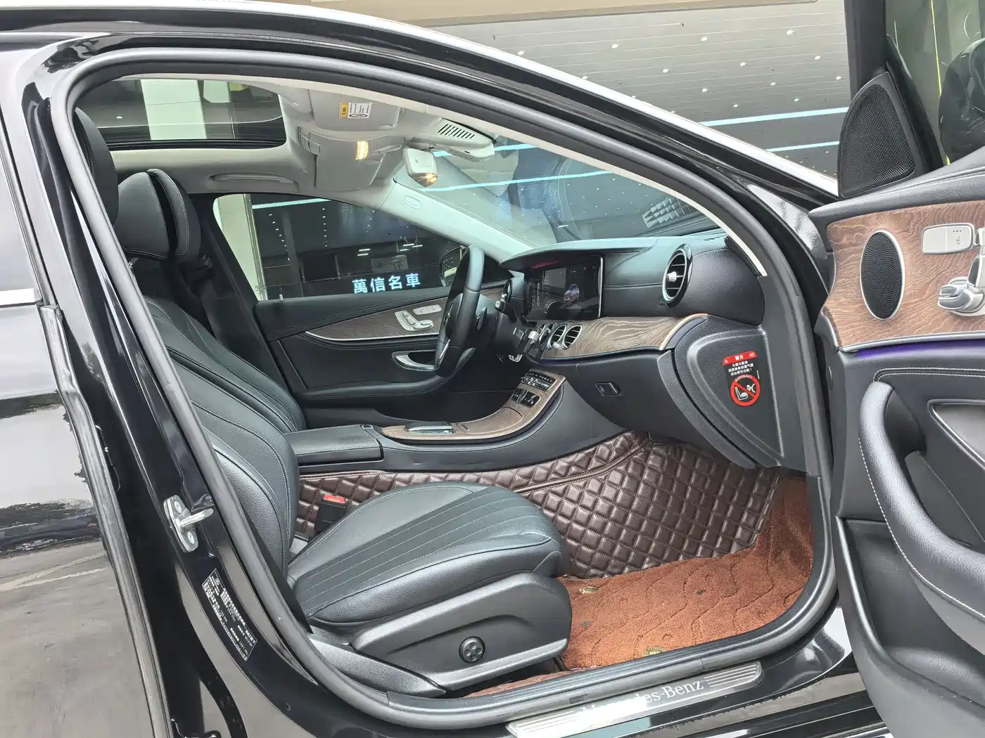 Mercedes-Benz E-Class 2020 E 300 L Fashion фото 7