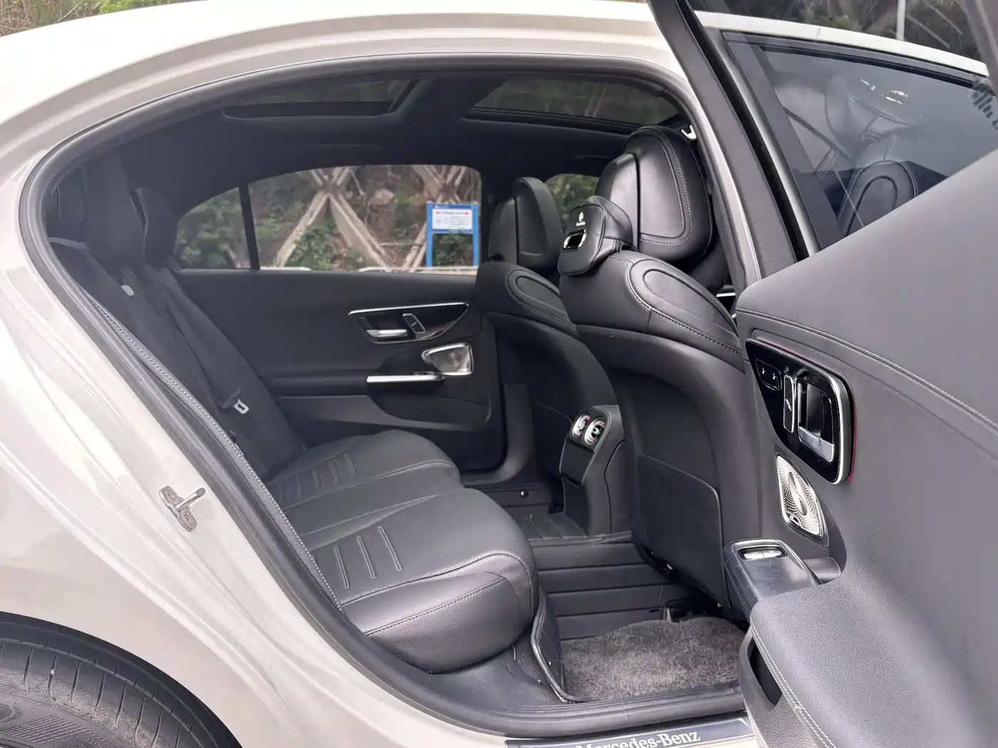 Mercedes-Benz C-Class 2025 C 260 L Night Sport Edition фото 9