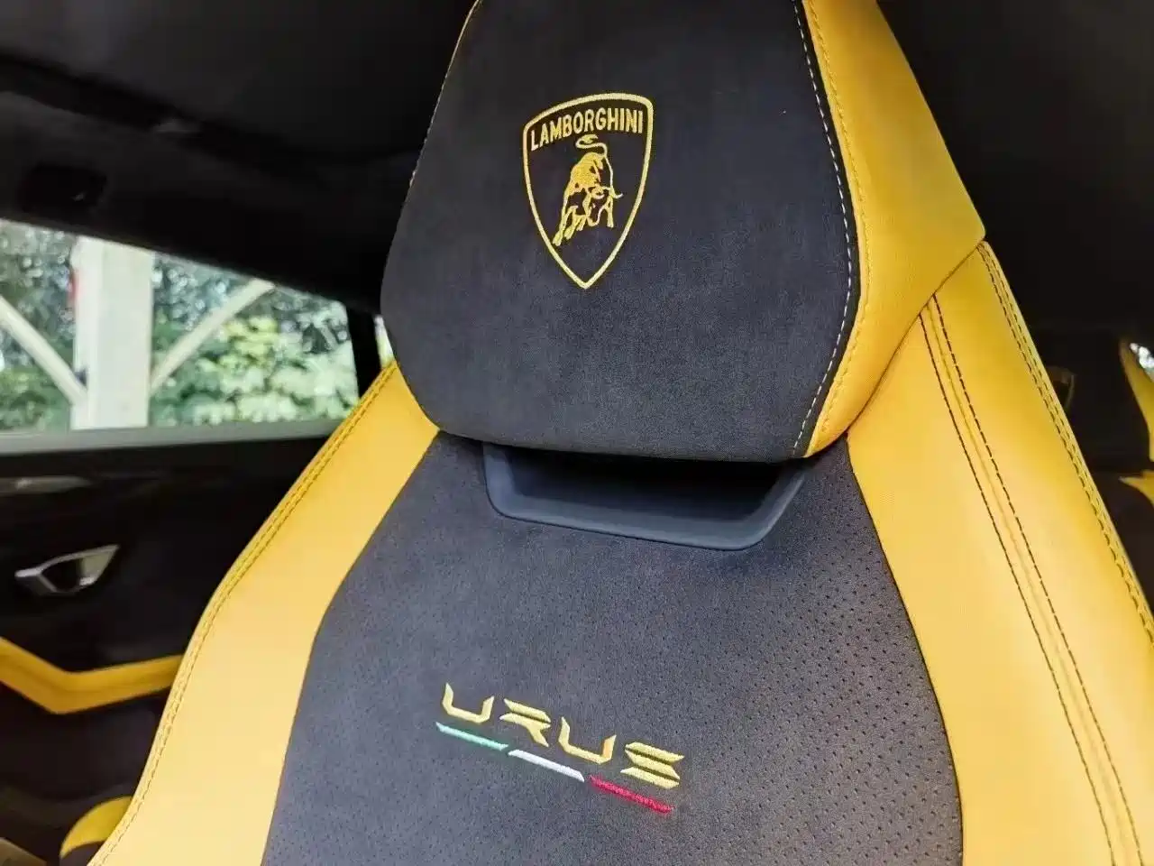 Lamborghini Urus 2021 4.0T V8 фото 5