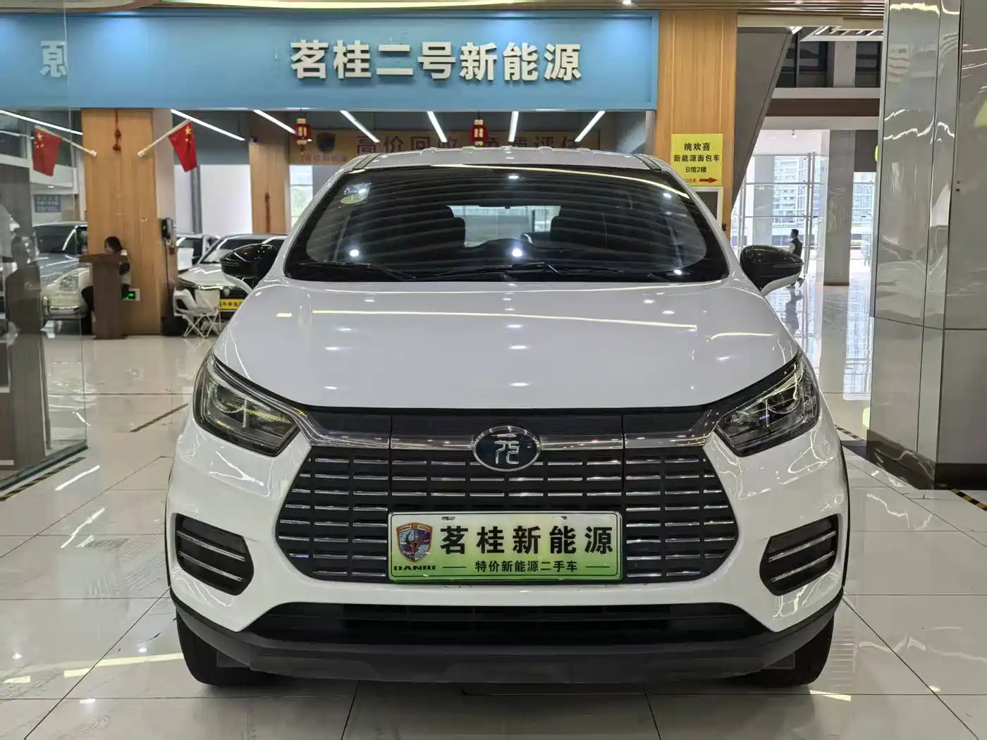 BYD Yuan New Energy 2018 EV360 Smart Connected Joyful Type фото 2